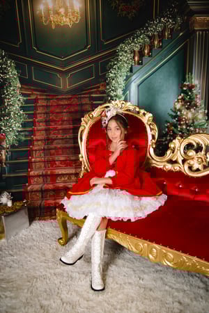 Image of 11/21: Christmas 21- WITH SANTA'S TRADITIONAL SUIT