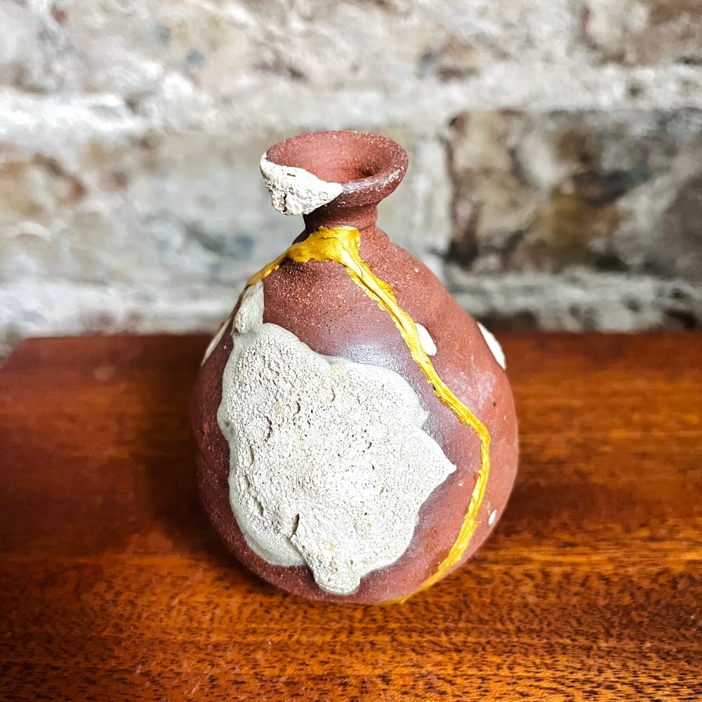 Image of Kintsugi Mended Pot