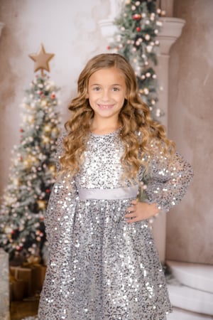 Image of 11/9/25: Christmas 20 - SANTA IN TRADITIONAL SUIT