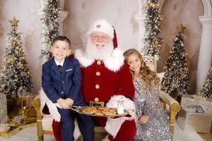 Image of 11/9/25: Christmas 20 - SANTA IN TRADITIONAL SUIT