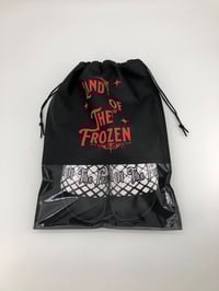 Image 2 of LoTF-Shirt+Shorts+FlipFlops