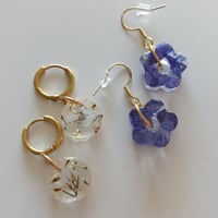Image 2 of Pendientes Tiny 🧚‍♀️
