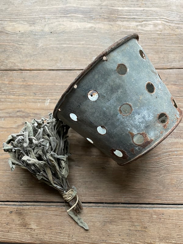 Image of Zinc Pot 