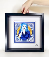 CADRE VITRINE - CATHERINE DENEUVE