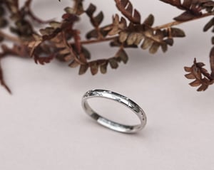 Image of Platinum 2mm Pressed flower engraved ring