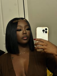 HER BOB UPART 