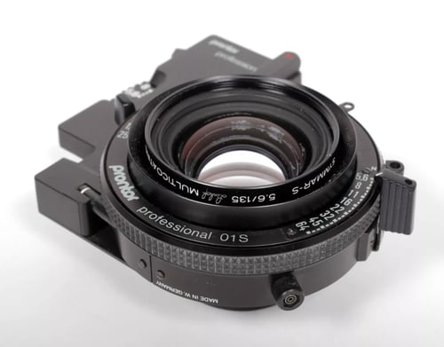 Image of Schneider Symmar S MC 135mm F5.6 lens in Prontor Pro #S01 shutter #5449 *Linhof*