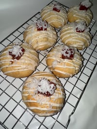 Image 2 of Dulce Tentación (Sweet Temptation) 