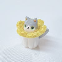 Image 2 of B graded with discount price crochet flower gray and white cat ceramic figurine