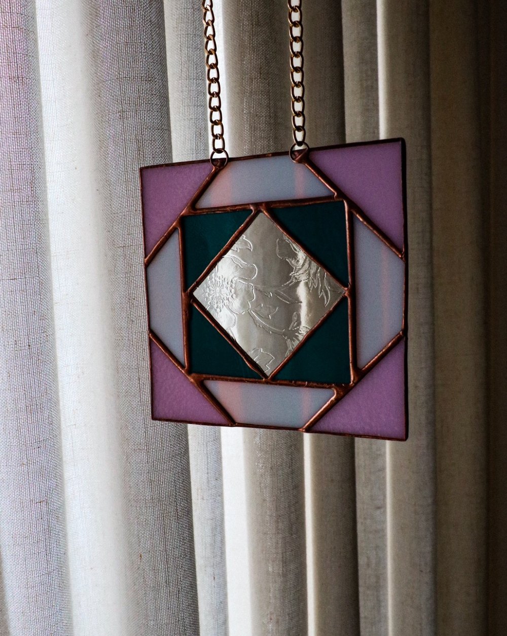 Image of Floating square quilt 