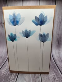 Image 2 of Les Fleurs
