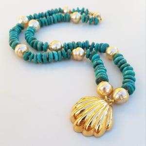 Vintage Gold Shell, Turquoise, & Gold Pearl Necklace