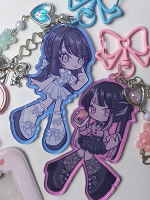 Image of risa-chan & rina-chan jirai kei keychains