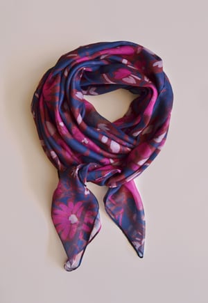 Image of PAÑUELO CHELSIE. Antes 39.99€ 