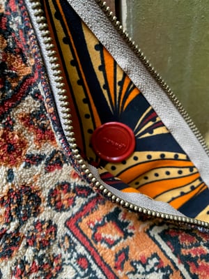 Image of tapijt pouch - no. 09