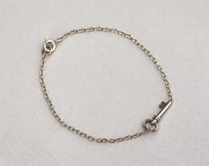 Image of *Sample Sale* 9ct gold, Tiny key necklace and bracelet