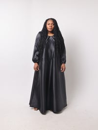 Image 4 of QUEEN  DRESS (BLACK)