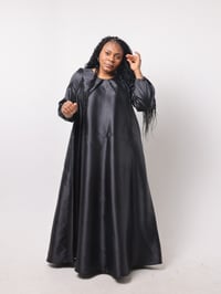 Image 1 of QUEEN  DRESS (BLACK)