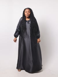 Image 7 of QUEEN  DRESS (BLACK)
