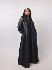 Image 6 of QUEEN  DRESS (BLACK)