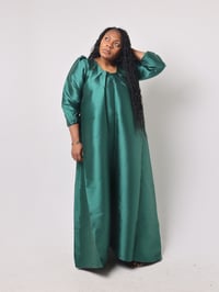 Image 7 of QUEEN  DRESS  CROPED SLEEVE (GREEN)