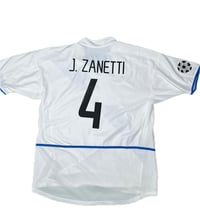 Image 3 of Inter Milan Zanetti 02-03