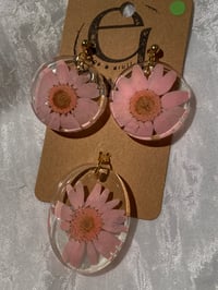 Image 3 of sets 