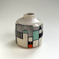 Image 3 of City Vase 01