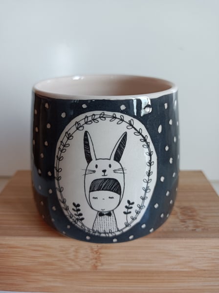 Image of Petite tasse lapin noir et blanc 