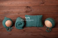 Image 1 of Knitted pillow wrap and bonnets set sea