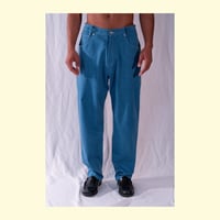 Image 3 of Il Jeans