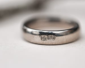 Image of 18ct White Gold, 5mm, Plain ring.