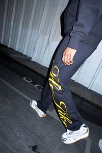 Image 2 of JOGGER FLEX LIKE LOGO BLACK