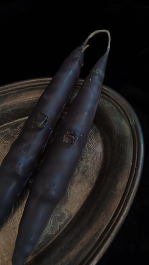 Image of ℭ𝔞𝔭𝔯𝔦𝔠𝔬𝔯𝔫 ℭ𝔞𝔫𝔡𝔩𝔢𝔰