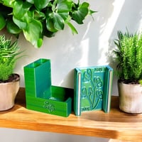 Image 6 of Magnetic Mani Mate