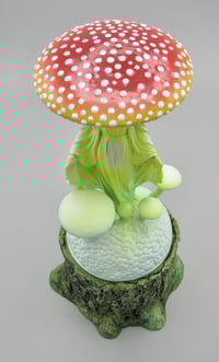 Our Mother of Mystery 2/3 (figurine)