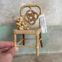 Image 4 of Chaise miniature « Je mesure le temps … »