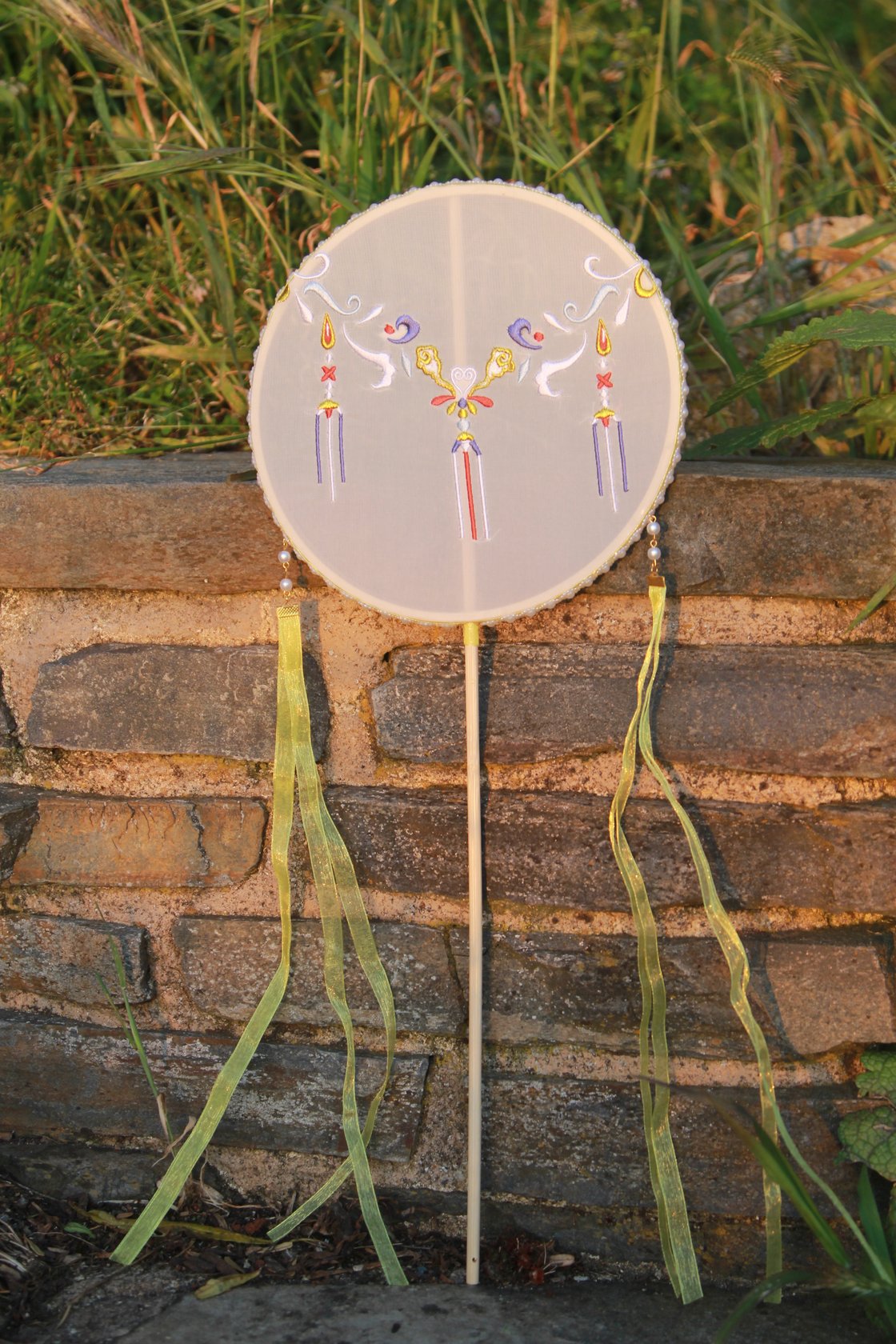 Image of Museum Co-branded Chinese Traditional Handmade Silk Woven Fan - Ruyi Knot