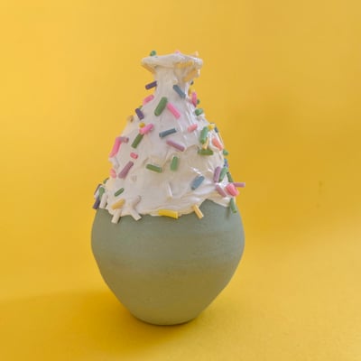 Image of Vanilla Iced Sprinkle Pot