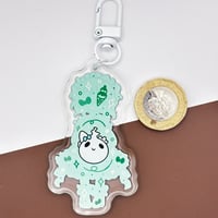 Image 4 of Mint Fantome Independent Vtuber 2.75" Epoxy Keychain