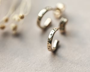 Image of 9ct gold ‘Star’ Engraved hoop earrings.