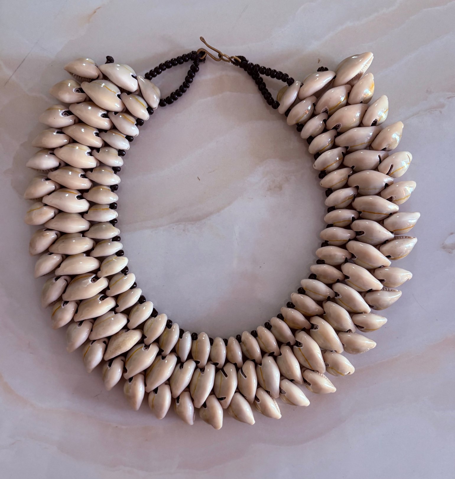 Image of Cowrie 3-layered Choker