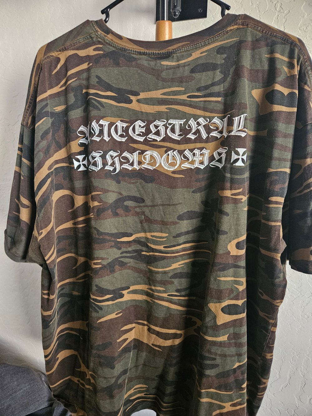 (used) Ancestral Shadows tshirt xxl