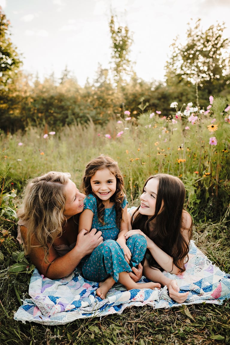 2026 30 MINUTE WILDFLOWER SESSION $550+tax Image 4