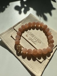 Image 3 of peach moonstone bracelet 橙月光手链
