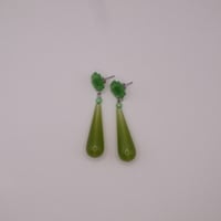 Image 7 of Green Daisy Earrings 