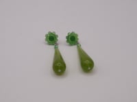 Image 8 of Green Daisy Earrings 