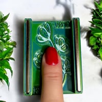 Image 17 of Magnetic Mani Mate