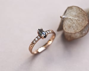 Image of *SALE - was £2550* 18ct rose gold dark grey marquise cut diamond ring (IOW202)