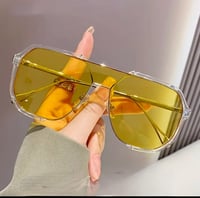 Yellow tinted semi square sunglasses 